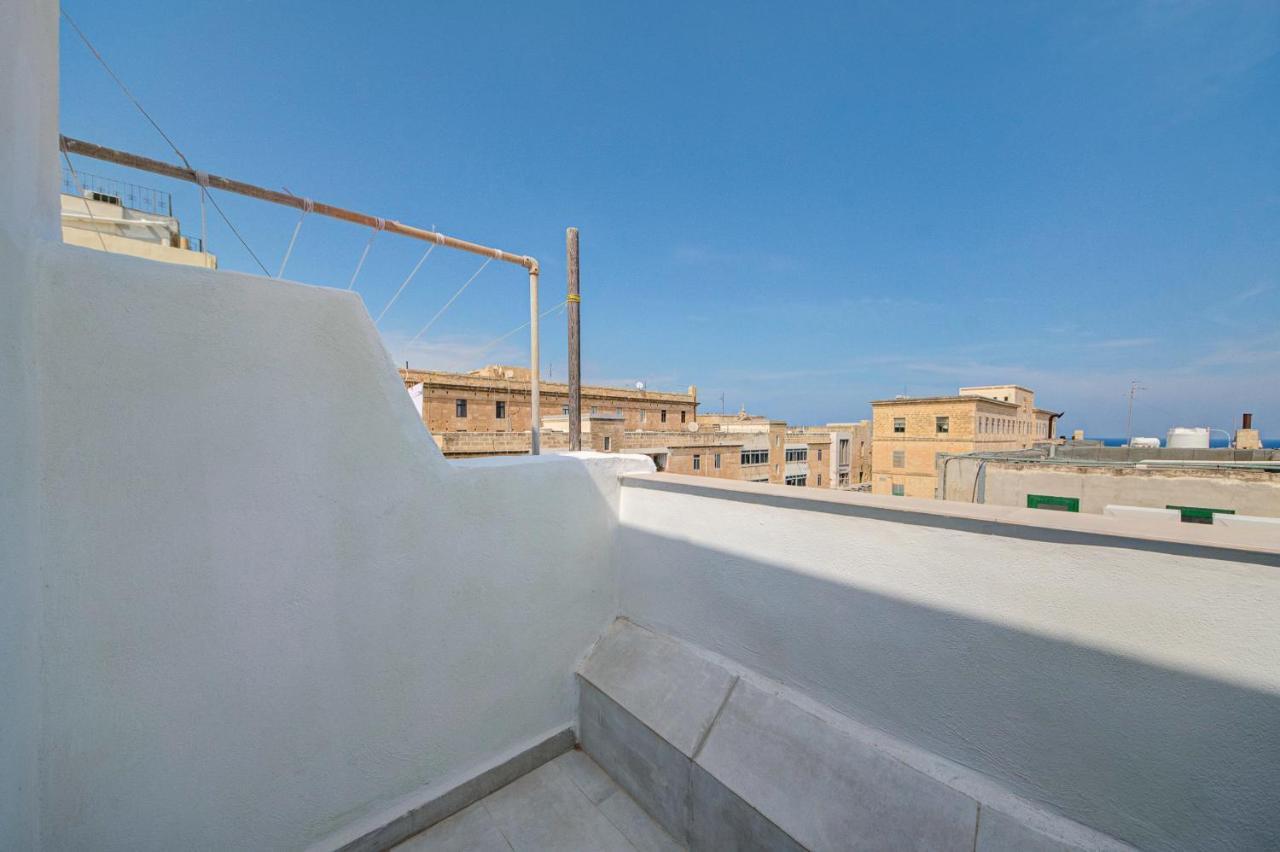 Отель Casa Domenico 5 Валетта Экстерьер фото