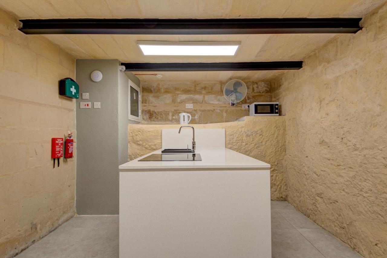Отель Casa Domenico 5 Валетта Экстерьер фото